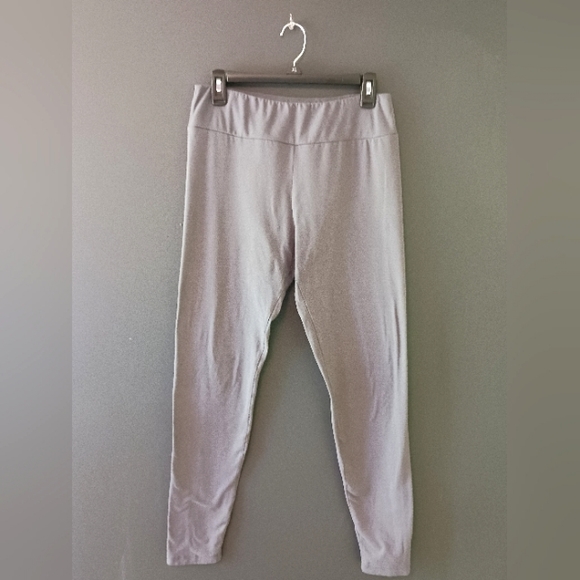 EYE CANDY WOMEN'S MEDIUM GRAY LEGGINGS VERY COMFY AND SOFT - Picture 1 of 3